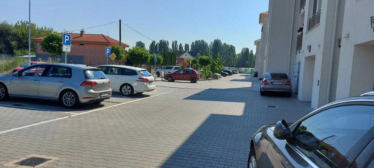 Apartmán Appartamento Dunajská Streda Esterno foto